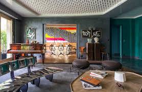 To choose paint colors for a room. How To Choose Paint Colors For House Interior