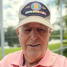 Hope Resurrected: Hope, the Homeless and Veterans.....A Manual of Options :  Strom, Paul J: Amazon.de: Bücher