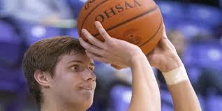 Going outside keeps Polar Bears in Federal League race