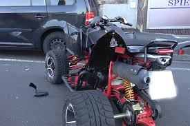Fahrer und beifahrer vom fahrzeug geschleudert. Quad Ausser Kontrolle Fahrer Schwer Verletzt Ww Kurier De
