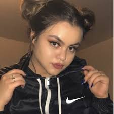 Stream Vanessa (Vee) music