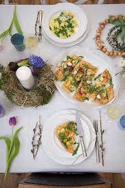 Fruhling Deko Dekoration Fruhlings Deko Diy Do It Yourself Diy Ideas Decoration Sprin Spring Table Fruhlingstisch Deko Fruhlings Dekoration Fruhling