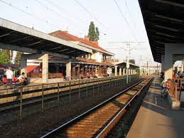 Ploiesti Gara De Vest Mapio Net