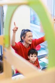 Du mardi au vendredi de 9h30 à 18h. Crescendo La Maison De Gavroche Creche Et Garderie Paris 19eme 75019 Adresse Horaire Et Avis
