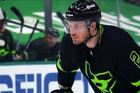 Nichushkin is rumored to be dating his girlfriend svetlana lyuk. Ami Butterfly Tumblr Posts Tumbral Com