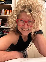 Who remember their mam doing pin curls?