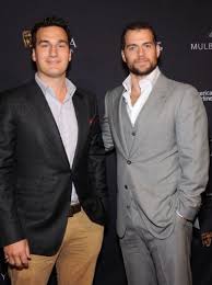 At a height of 6 feet 0.4 inches, or 183.896cm tall, henry cavill is taller than 65.86% and smaller than 34.13% of all males in our height database. Respublika SlepetÄ— Barselona Henry Cavill Niki Richard Dalgliesh Cavill Yenanchen Com