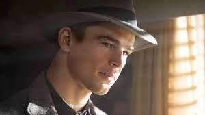 Josh hartnett is opening up about the launch of his acting career in the early 2000s and how one crucial moment set him up to fail. Meet Josh Hartnett The One Time Star Who Turned Down Offers To Play Superman Batman Spider Man Hollywood Hindustan Times