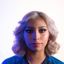 Vanessa Lara 's High School Bio