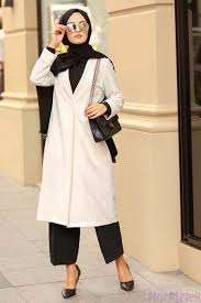 Önemli olan ince detaylar ile siyah ve beyaz. Beyaz Renk Nasil Kombinlenir