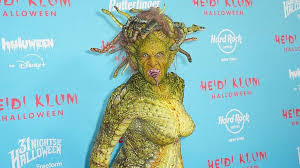 Heidi Klum Transforms Into Medusa at Her 2025 Halloween Extravaganza