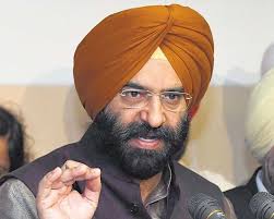 Action sought against DSGMC chief Manjinder Singh Sirsa over code  'violations'