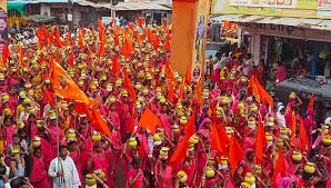 भव्य कलश एवं शोभायात्रा के साथ स्वामी रामभद्राचार्य जी की श्रीराम कथा  प्रारंभ – Dainik yashonnati