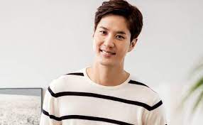 Coming off the success of his character in 20th century boy and girl, he has much to be th… Kim Ji Suk Turns Down Lead Role In Fantasy Rom Com Perfume Kdramapal