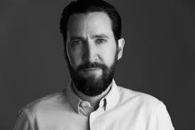 House of Cards" Chapter 9 (TV Episode 2013)