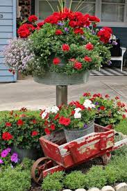 Sharing The Best Of 2018 Including Junk Garden Decor Upcycling Repurposing And Decorating Stenci Diy Garden Decor Container Gardening Flowers Garden Junk