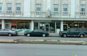 With almost 1 new location every year, now chicago computer club has 8 retail locations, and have served more than 40, 000 customers, 1, 200 businesses, with a 37% revenue increase for the last 6 years. Chicago Computer Club 1521 E 55th St Chicago Il 60615 Yp Com