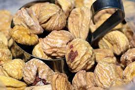 Niente paura, oggi vi spieghiamo come fare le castagne secche, un. La Ricetta Della Minestra Di Castagne Le Pastiddhre Salentine