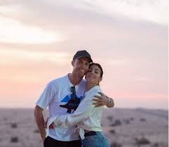 Terlebih untuk orang muslim, ternyata ada ucapan selamat ulang tahun islami tersendiri, lo. Ucapan Romantis Ronaldo Kepada Sang Tunangan Di Hari Ulang Tahun Okezone Bola