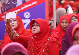 Keterangan dana usahawan muda (yef) adalah sebuah dana khas untuk usahawan belia bagi modal pusingan, dan pembelian aset perniagaan. Ucapan Dasar Presiden Umno