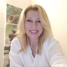 Petya Dimitrova 🔗 skincare facemassage (@studio.equilibrio.zen.lifting) •  Threads, Say more