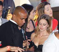 Jun 04, 2021 · dias depois de terem celebrado o 14.º aniversário de namoro, o casal viajou para a madeira. Fotos Exclusivas Joao Mario Revela Cumplicidade Com Amiga Intima Em Discoteca Algarvia Nacional Flash