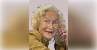 Jane Pointer's Instagram, Twitter & Facebook