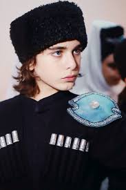 Koon Chang (kunsayslove)