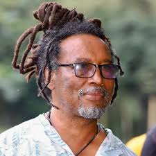 Luis Ernesto Olave V (@LUISEROLAVE)