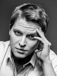 5 Tips to Improve Your Portrait Photography, According to Benedict Evans