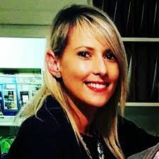 Tara Foster's Instagram, Twitter & Facebook