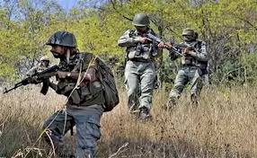 Chhattisgarh Encounter: ఛత్తీస్‌గఢ్‌లో ఎన్‌కౌంటర్‌.. ముగ్గురు మావోయిస్టులు  మృతి | three-naxalites-gunned-down-in-encounter -with-security-forces-in-chhattisgarh
