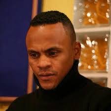 Agnes Tavares's Instagram, Twitter & Facebook