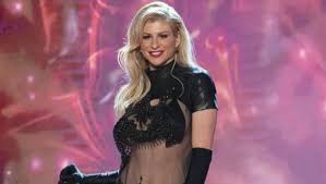 Την ευρυδίκη παπαδοπούλου υποδέχτηκε στο πλατό του «πρωινού» η φαίη σκορδά. Eyrydikh Papadopoyloy Apoxwrhse Oikeio8elws Apo To My Style Rocks Znews