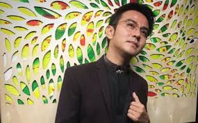 Beberapa warga yang ditemui di rumah duka mengaku tidak tahu. Aku Trauma Mesej Terakhir Fitri Haris Sebelum Menghilangkan Diri Gempak