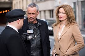 La série est également diffusée en streaming et disponible en replay sur. Le Juge Est Une Femme D Day Tv Episode 2015 Imdb