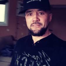 Jeffrey Beck 的Instagram video • Mar 19, 2023 at 7:49 AM