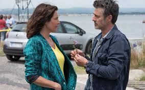 Find the perfect astrid veillon stock photos and editorial news pictures from getty images. Astrid Veillon Dans La Serie Tandem Oui On Peut Travailler Avec Son Ex Le Parisien