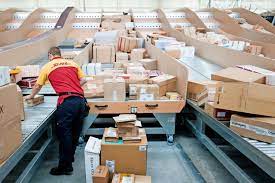 Wann kommt mein paket endlich und zu welcher uhrzeit liefert dhl die pakete an die empfänger aus? Bis Wann Liefert Dhl Hermes Ups Dpd Und Gls Zu Weihnachten