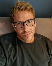 Business Trip🏳️‍🌈😁 #business #work #goodtime #hotellife #businessman  #gaylifestyle #lbgtq #gayhamburg #lovemyjob #gay #gayguy #blueeyes #selfie  #instagay #instafashion #instafollow #gayfashion #gayfollow #dailyinsta  #düsseldorf #germany #hamburgguy ...