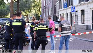 De brandweer van amsterdam is woensdag 4 november gealarmeerd voor een schietpartij op de houtmankade. Transport Online Kantoor Van Kuijpers Nillesen Advocaten In Amsterdam Beschoten Foto S