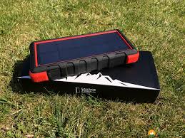 Despite being ip67 rated, it seems the toughtested power bank is not quite as robust as the manufacturer claims. Praxistest Outxe Savage 24000 Mah Solar Powerbank Hiking Blog