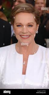 Dame julie andrews immagini e fotografie stock ad alta risoluzione