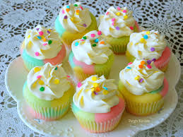 This technique works best with white. Peng S Kitchen Marble Rainbow Cupcakes