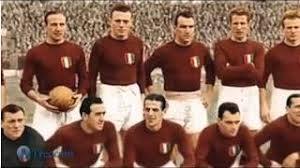 Nel 1976 il torino tornò campione d'italia, ventisette anni dopo la tragedia di superga, con il settimo e attualmente ultimo titolo conquistato nella sua storia . Il Grande Torino E La Tragedia Di Superga Youtube