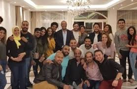 شاهد نجوم مسرح مصر في منزل محمد أنور فن