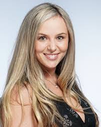 Amanda Herold's Instagram, Twitter & Facebook