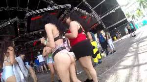 Bikini festival voyeur - Sunporno.me