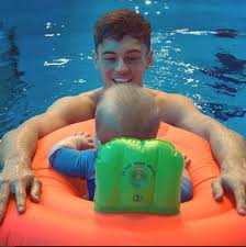 Let's explore more about the child of tokyo olympic's gold winner tom. Tom Daley And Dustin Lance Black Take Son For First Swim