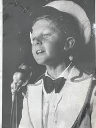 Paul Walden grew up in a large musical family, by the banks of the  Whanganui River. His father, Ben Tamatea Walden, was a talented singer,  pianist, dancer and juggler and tutored his